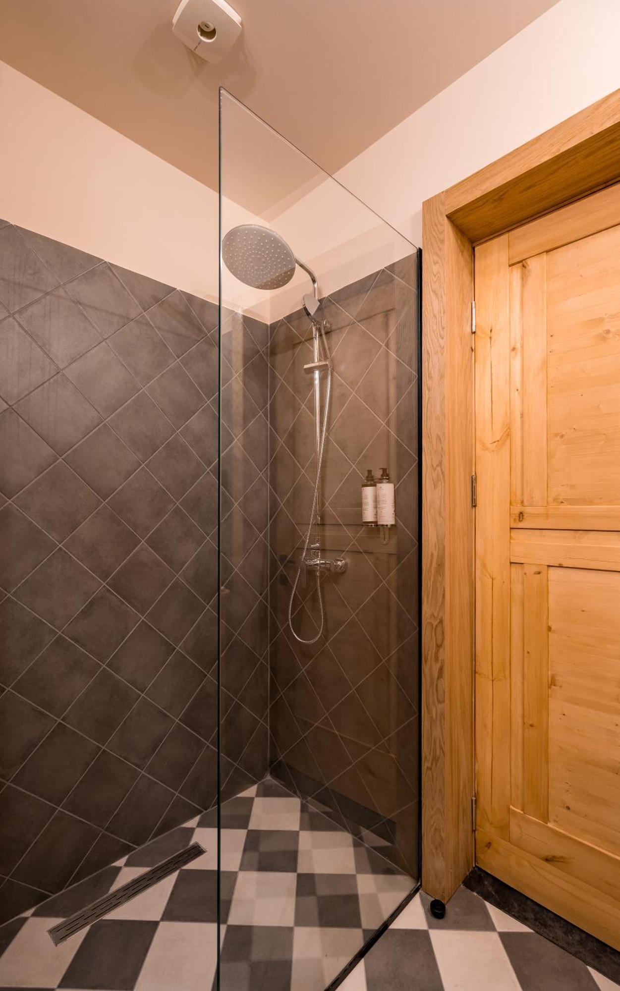 1740 Boutique Hotel Kazbegi エクステリア 写真
