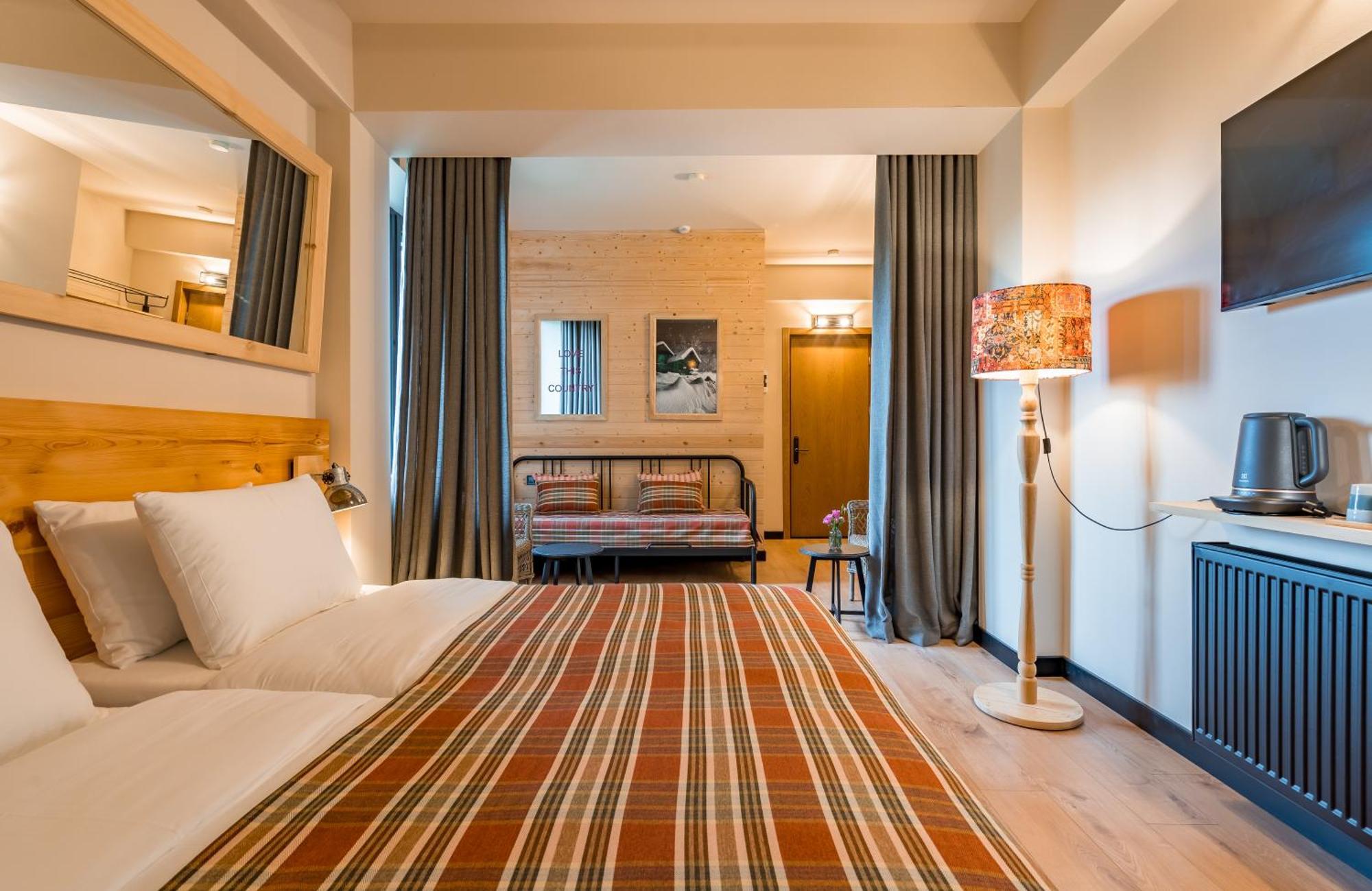 1740 Boutique Hotel Kazbegi エクステリア 写真
