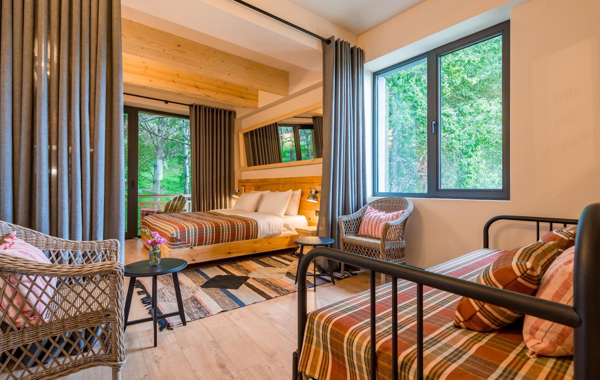 1740 Boutique Hotel Kazbegi エクステリア 写真